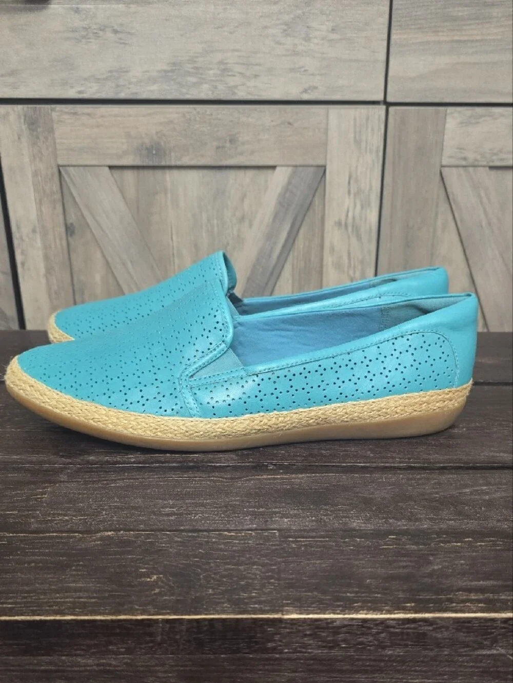 NWOT Clarks Danelly Adira Ballet Flat Turquoise Leather slip on Women 10